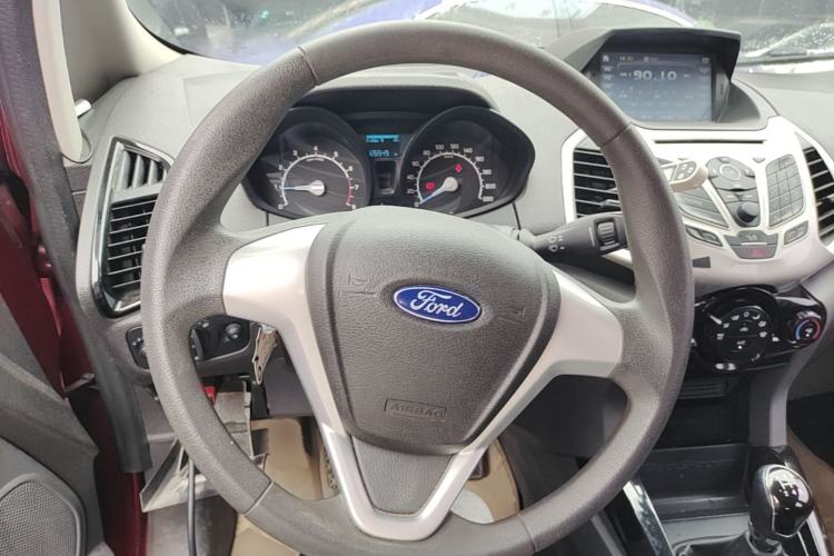Used Ford EcoSport 2013 1.5L Manual Fashion Model Steering Wheel