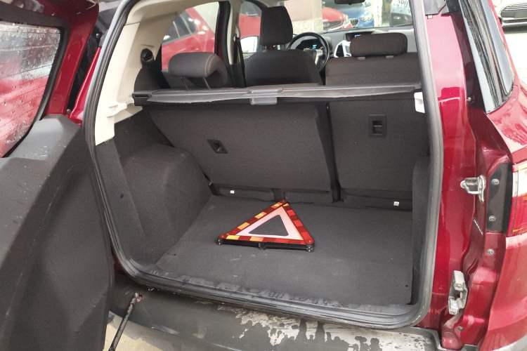 Used Ford EcoSport 2013 1.5L Automatic Fashion Model Trunk