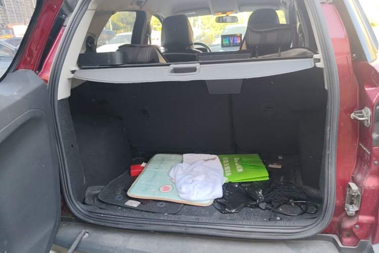Used Ford EcoSport 2013 1.5L Automatic Fashion Model Trunk