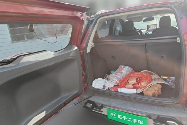 Used Ford EcoSport 2013 1.5L Manual Fashion Model Trunk