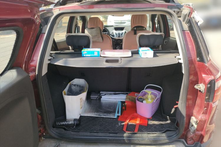 Used Ford EcoSport 2013 1.5L Automatic Fashion Model Trunk