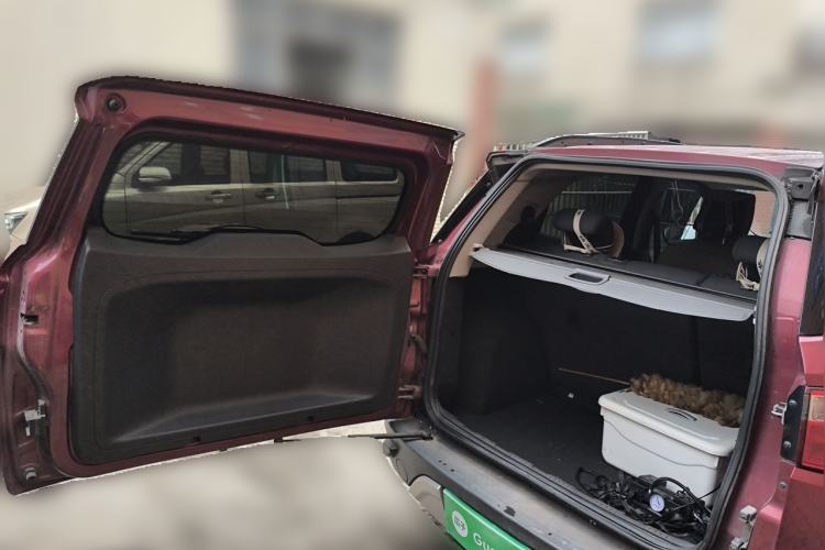 Used Ford EcoSport 2013 1.5L Manual Fashion Model Trunk