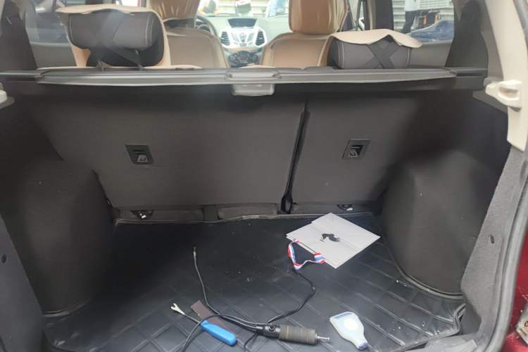 Used Ford EcoSport 2013 1.5L Automatic Prestige Model Trunk