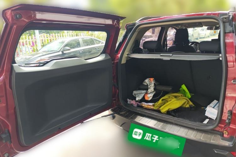 Used Ford EcoSport 2013 1.5L Automatic Fashion Model Trunk