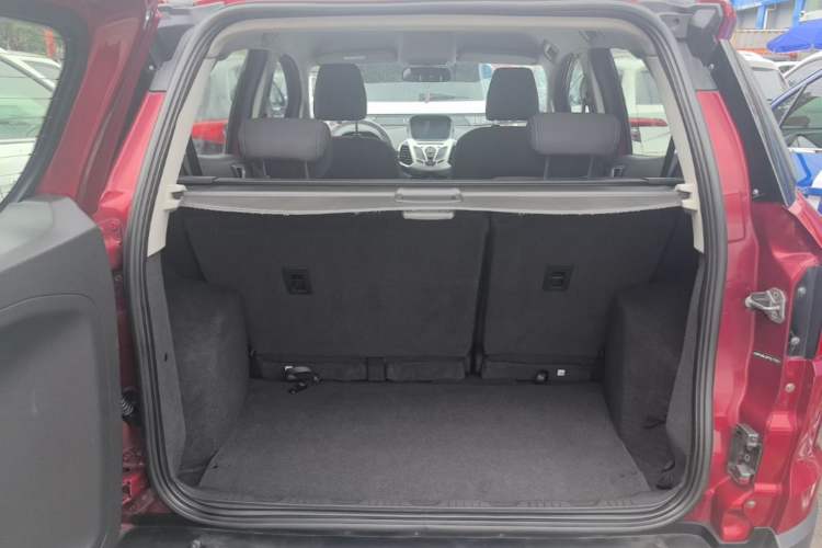 Used Ford EcoSport 2013 1.5L Automatic Fashion Model Trunk