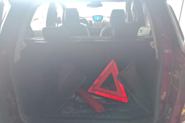 Used Ford EcoSport 2013 1.5L Automatic Fashion Model Trunk