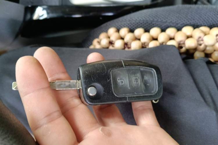 Used Ford EcoSport 2013 1.5L Automatic Fashion Model Vehicle Key
