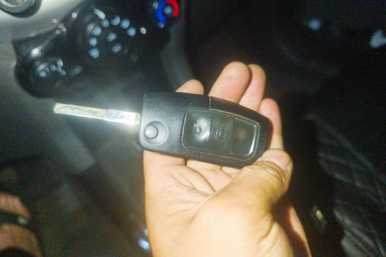 Used Ford EcoSport 2013 1.5L Automatic Fashion Model Vehicle Key