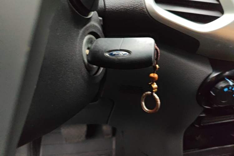 Used Ford EcoSport 2013 1.5L Automatic Fashion Model Vehicle Key