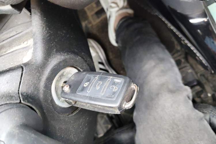 Used Ford EcoSport 2013 1.5L Automatic Fashion Model Vehicle Key
