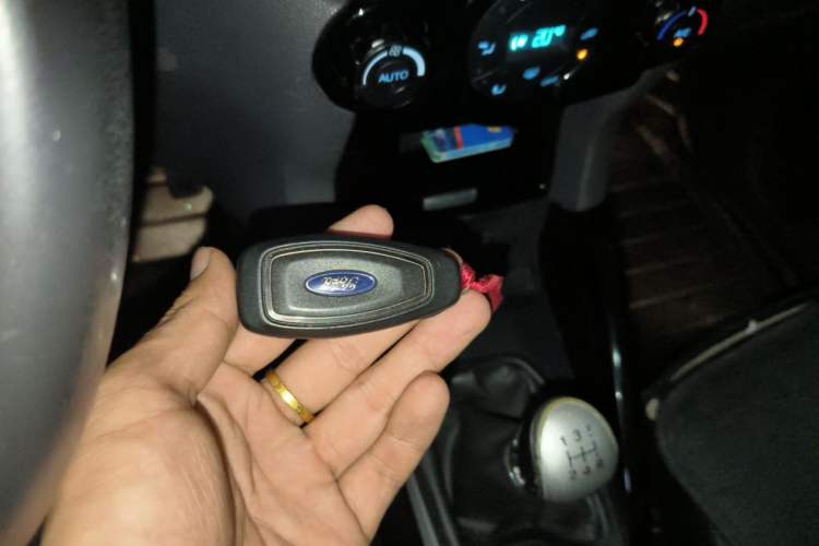 Used Ford EcoSport 2013 1.0L GTDi Manual Luxury Model Vehicle Key
