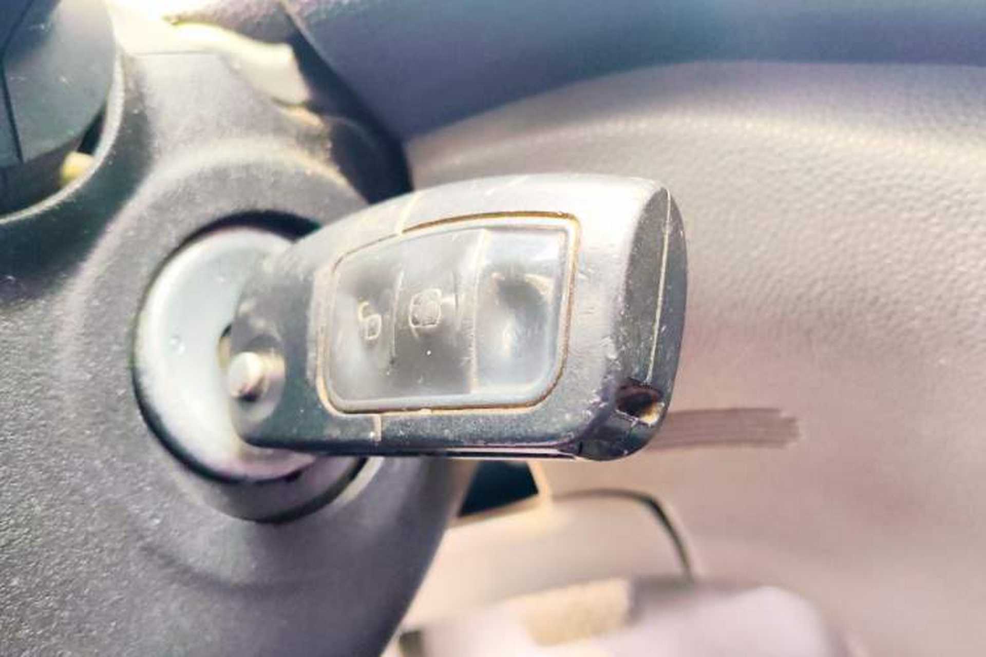 Used Ford EcoSport 2013 1.5L Automatic Fashion Model Vehicle Key