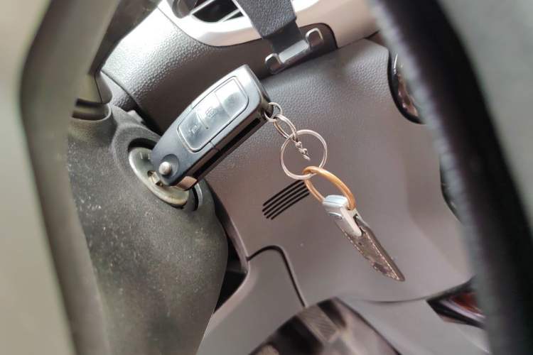 Used Ford EcoSport 2013 1.5L Automatic Fashion Model Vehicle Key