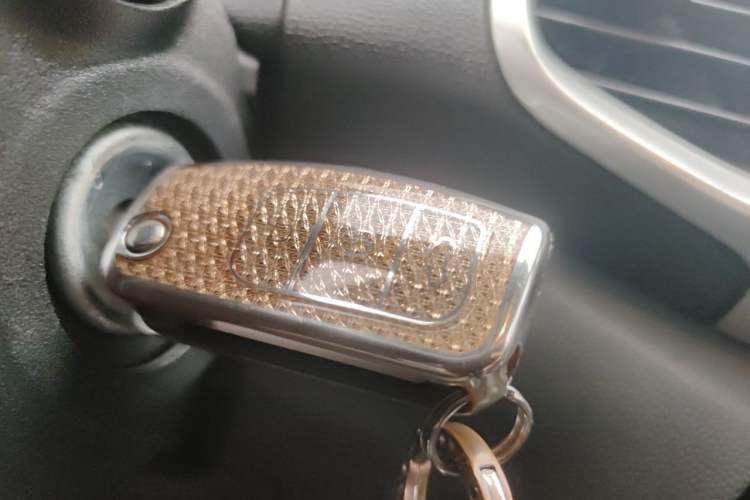 Used Ford EcoSport 2013 1.5L Automatic Fashion Model Vehicle Key