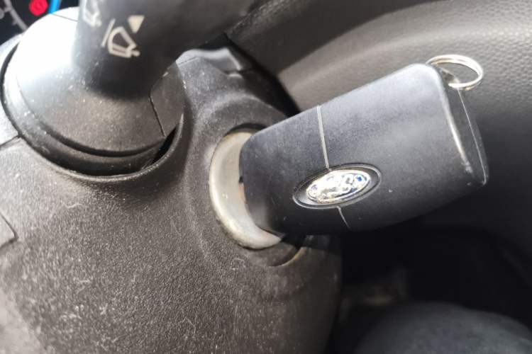 Used Ford EcoSport 2013 1.5L Automatic Fashion Model Vehicle Key