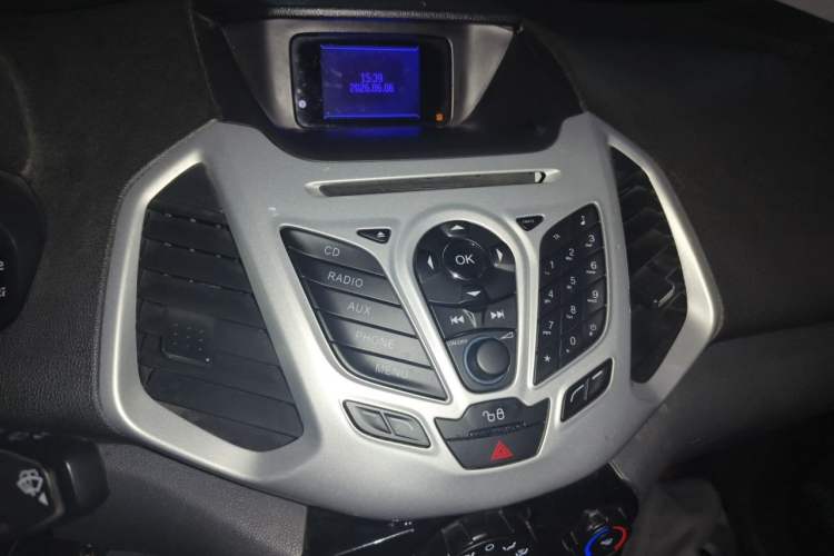 Used Ford EcoSport 2013 1.5L Automatic Fashion Model Audio And AC Panel