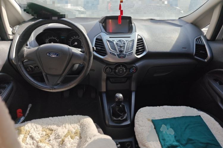 Used Ford EcoSport 2013 1.5L Manual Comfort Model Center Console