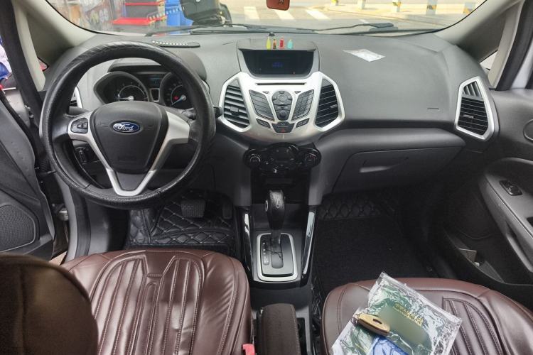 Used Ford EcoSport 2013 1.5L Automatic Prestige Model Center Console