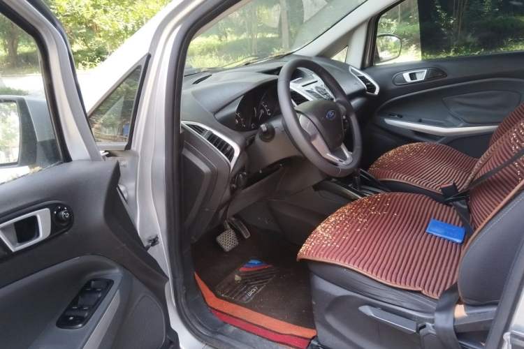 Used Ford EcoSport 2013 1.5L Automatic Fashion Model Driver Seat