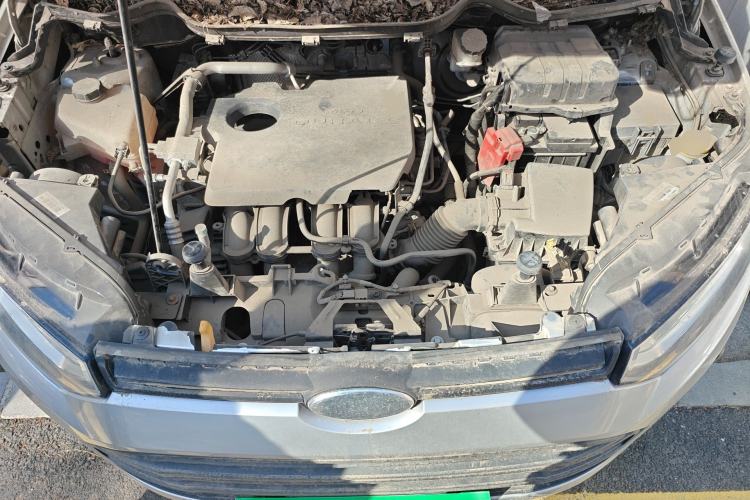 Used Ford EcoSport 2013 1.5L Manual Comfort Model Engine Bay