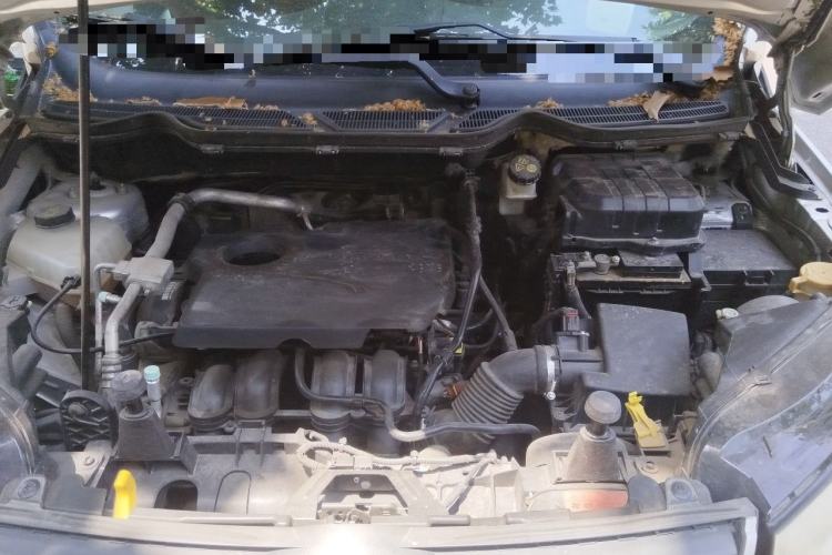 Used Ford EcoSport 2013 1.5L Automatic Fashion Model Engine Bay