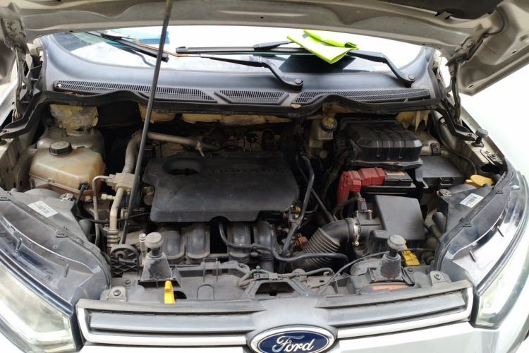 Used Ford EcoSport 2013 1.5L Automatic Fashion Model Engine Bay