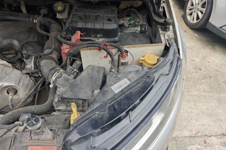 Used Ford EcoSport 2013 1.0L GTDi Manual Luxury Model Engine Bay Left