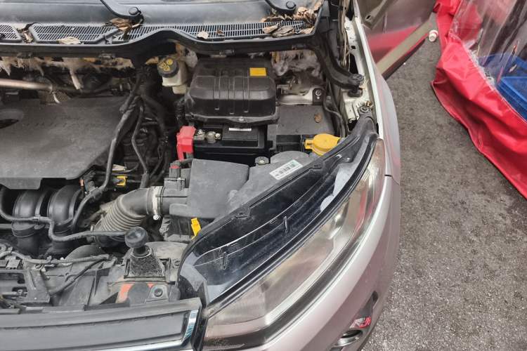 Used Ford EcoSport 2013 1.5L Automatic Prestige Model Engine Bay Left