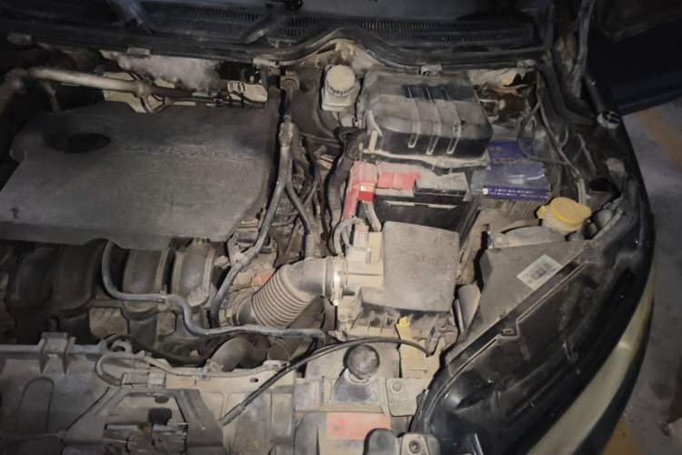 Used Ford EcoSport 2013 1.5L Automatic Fashion Model Engine Bay Left