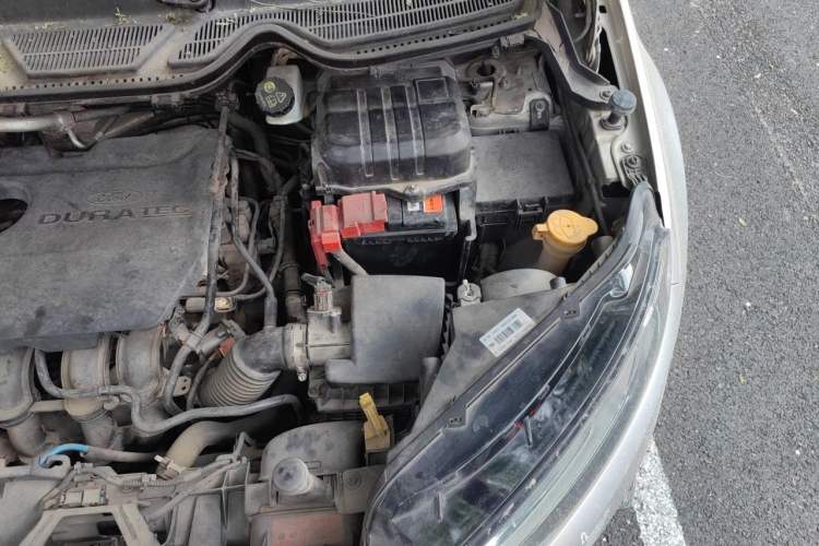 Used Ford EcoSport 2013 1.5L Automatic Prestige Model Engine Bay Left