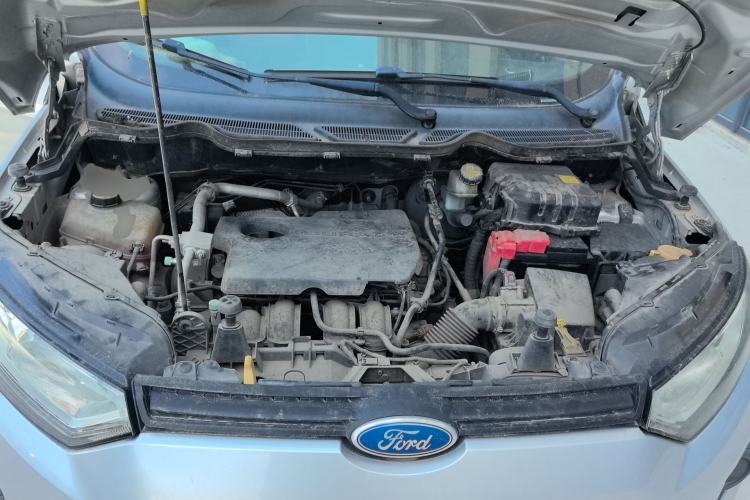 Used Ford EcoSport 2013 1.5L Manual Comfort Model Engine Bay