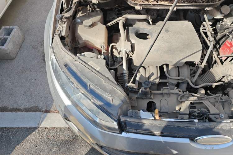 Used Ford EcoSport 2013 1.5L Manual Comfort Model Engine Bay Right