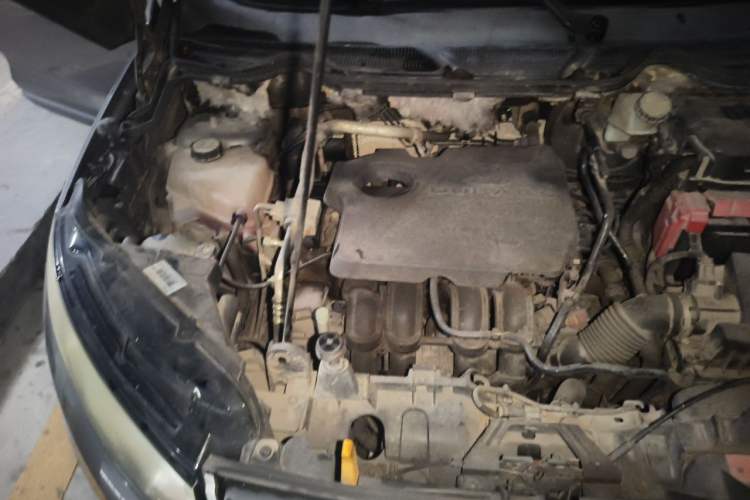 Used Ford EcoSport 2013 1.5L Automatic Fashion Model Engine Bay Right
