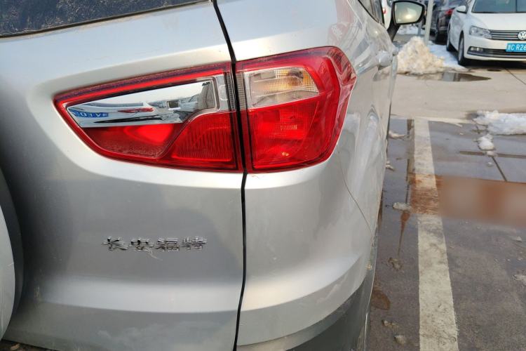 Used Ford EcoSport 2013 1.5L Manual Fashion Model Exterior 6