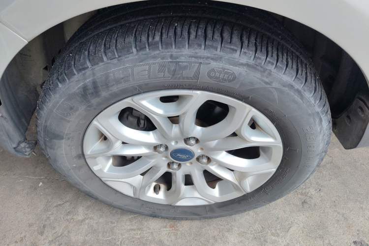 Used Ford EcoSport 2013 1.0L GTDi Manual Luxury Model Exterior 7