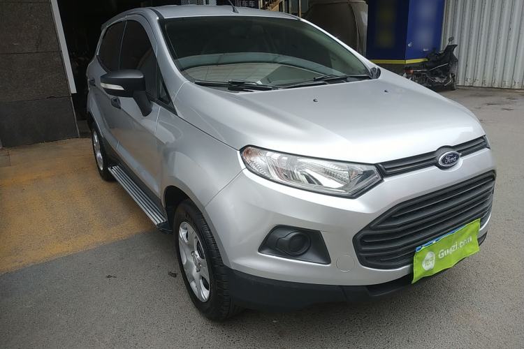 Used Ford EcoSport 2013 1.5L Manual Comfort Model Front Right 45 Deg