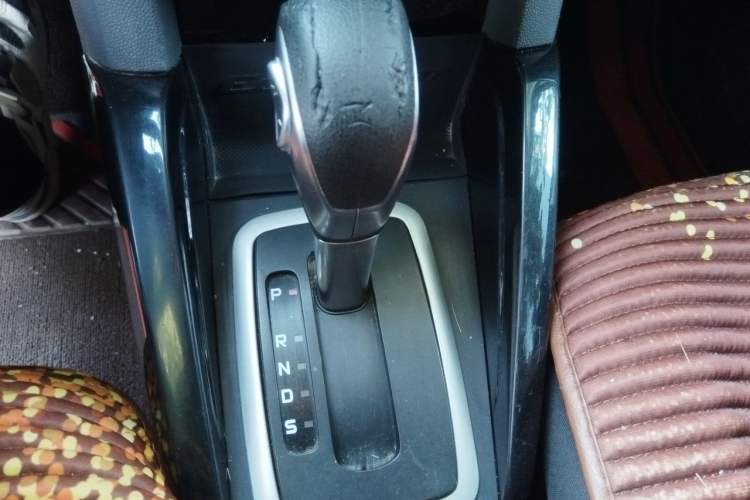 Used Ford EcoSport 2013 1.5L Automatic Fashion Model Gear Lever