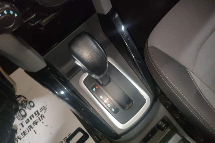 Used Ford EcoSport 2013 1.5L Automatic Fashion Model Gear Lever