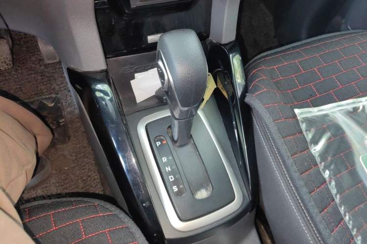 Used Ford EcoSport 2013 1.5L Automatic Prestige Model Gear Lever