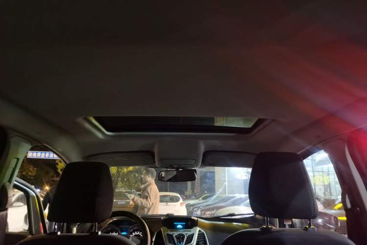Used Ford EcoSport 2013 1.5L Automatic Prestige Model Headliner
