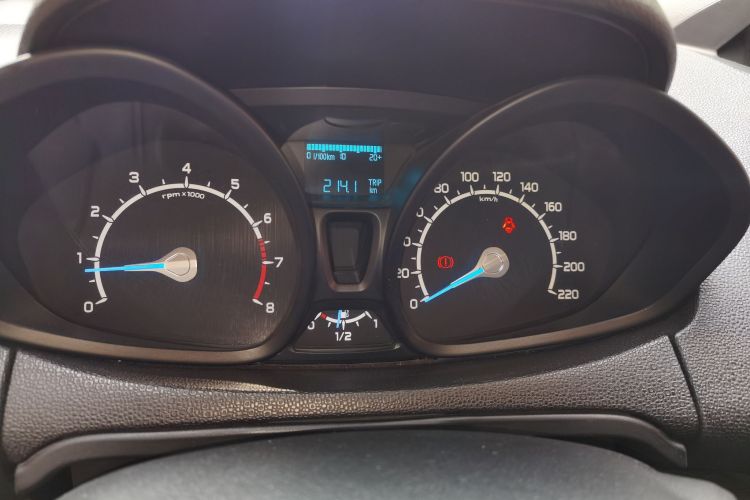 Used Ford EcoSport 2013 1.5L Manual Comfort Model Instrument Cluster