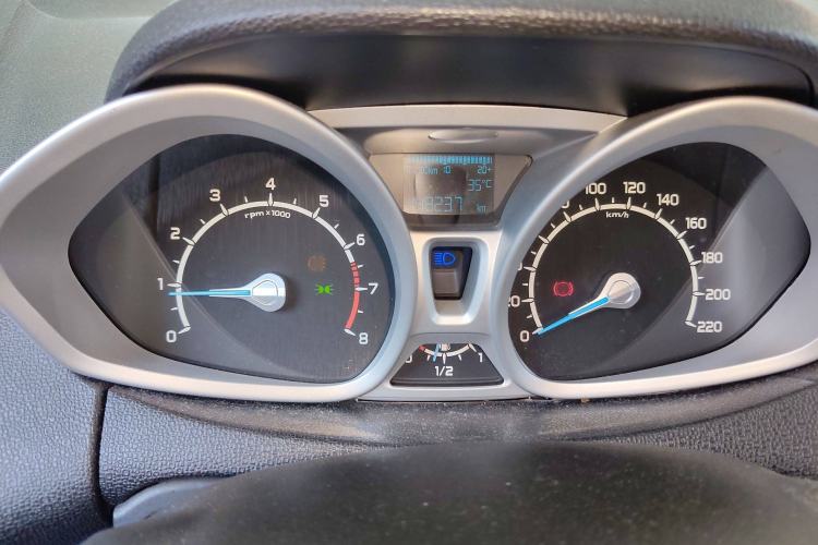 Used Ford EcoSport 2013 1.0L GTDi Manual Luxury Model Instrument Cluster
