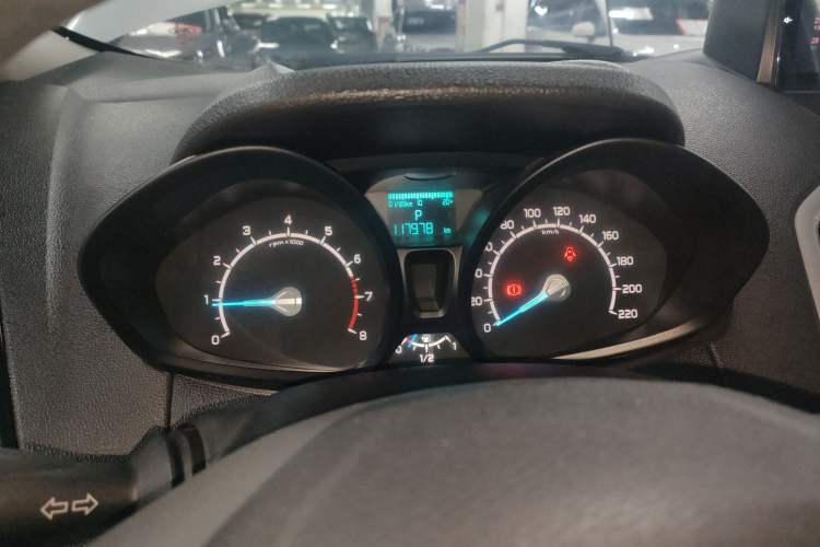 Used Ford EcoSport 2013 1.5L Automatic Fashion Model Instrument Cluster