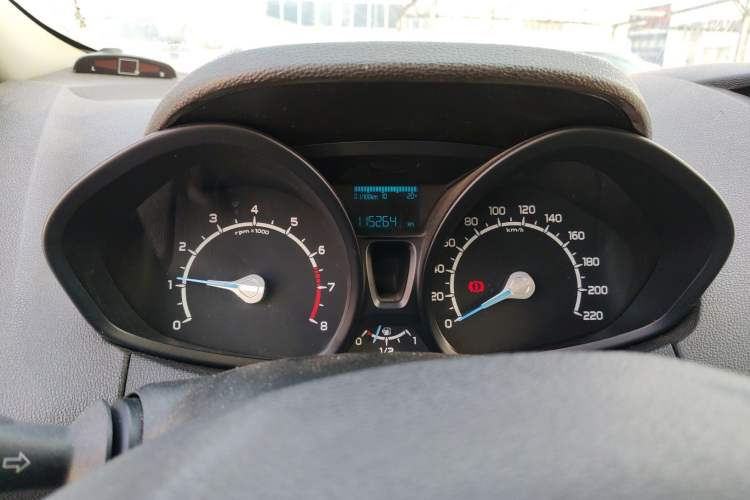 Used Ford EcoSport 2013 1.5L Manual Fashion Model Instrument Cluster