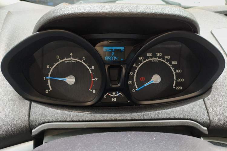 Used Ford EcoSport 2013 1.5L Automatic Fashion Model Instrument Cluster