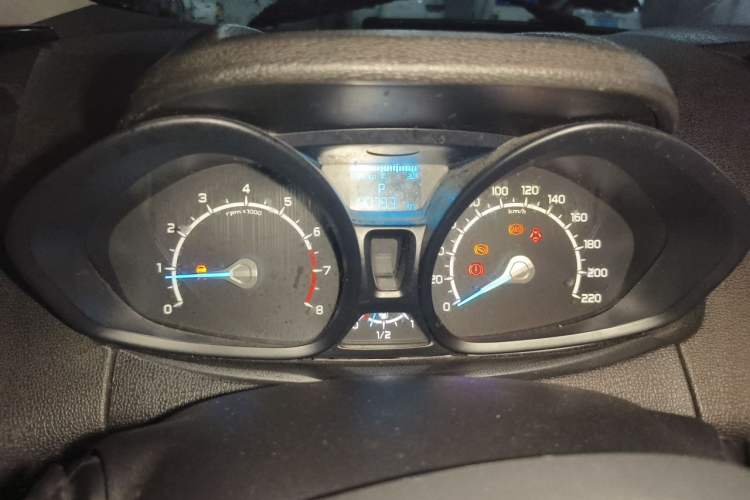 Used Ford EcoSport 2013 1.5L Automatic Fashion Model Instrument Cluster