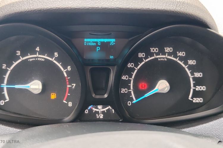 Used Ford EcoSport 2013 1.5L Automatic Fashion Model Instrument Cluster
