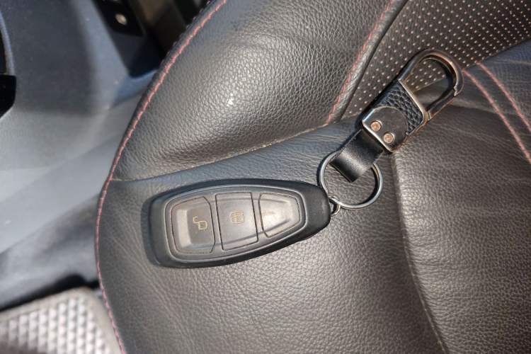 Used Ford EcoSport 2013 1.0L GTDi Manual Luxury Model Interior 1