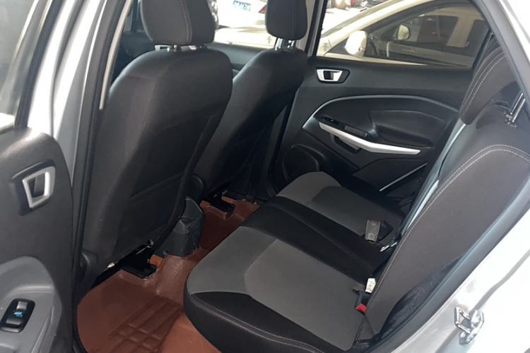 Used Ford EcoSport 2013 1.5L Automatic Fashion Model Interior 2