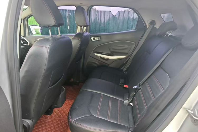 Used Ford EcoSport 2013 1.5L Automatic Fashion Model Interior 3